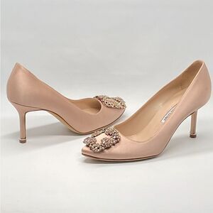 Manolo Blahnik Hangisi 70 Embellished Satin Pumps size 36